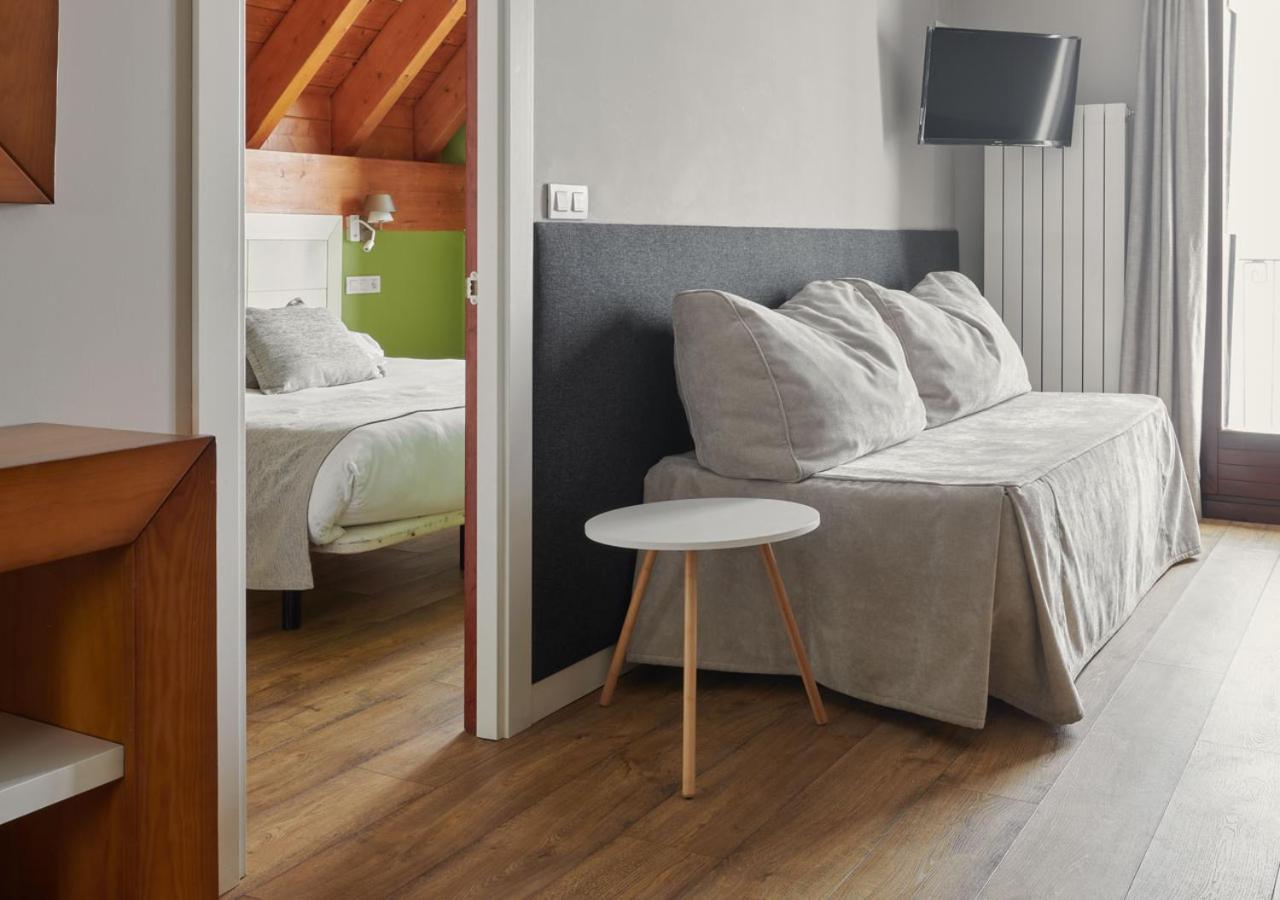 Apartahotel Tres Quinones Sallent de Gállego Εξωτερικό φωτογραφία
