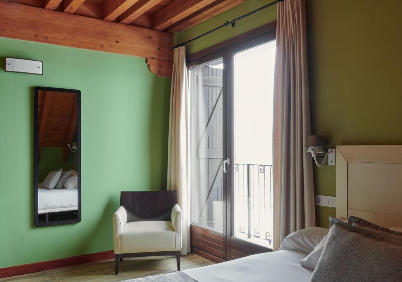 Apartahotel Tres Quinones Sallent de Gállego Εξωτερικό φωτογραφία
