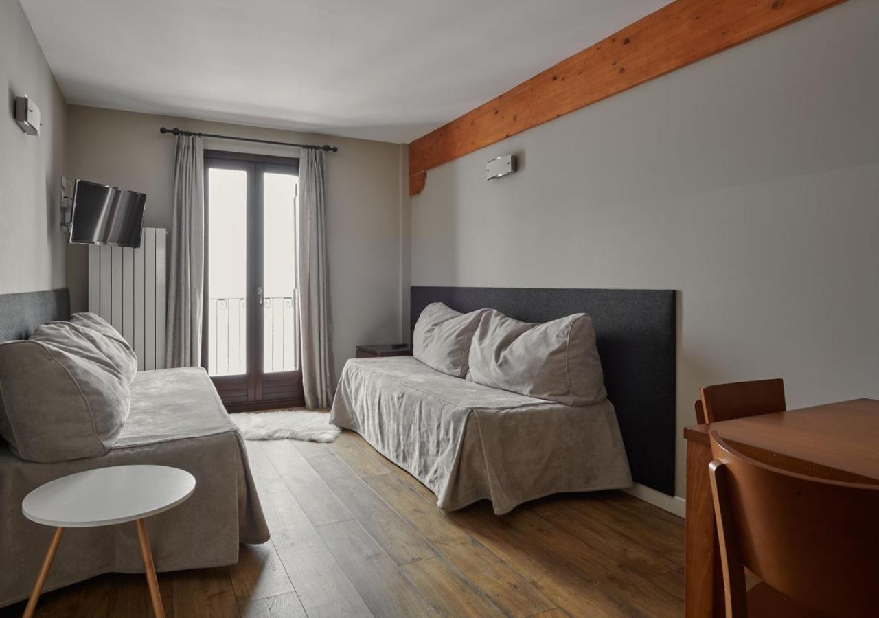 Apartahotel Tres Quinones Sallent de Gállego Εξωτερικό φωτογραφία