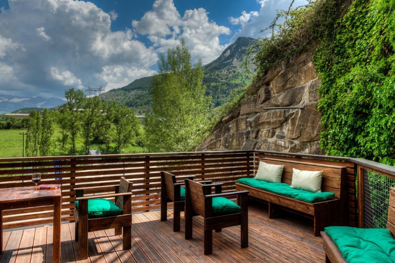 Apartahotel Tres Quinones Sallent de Gállego Εξωτερικό φωτογραφία