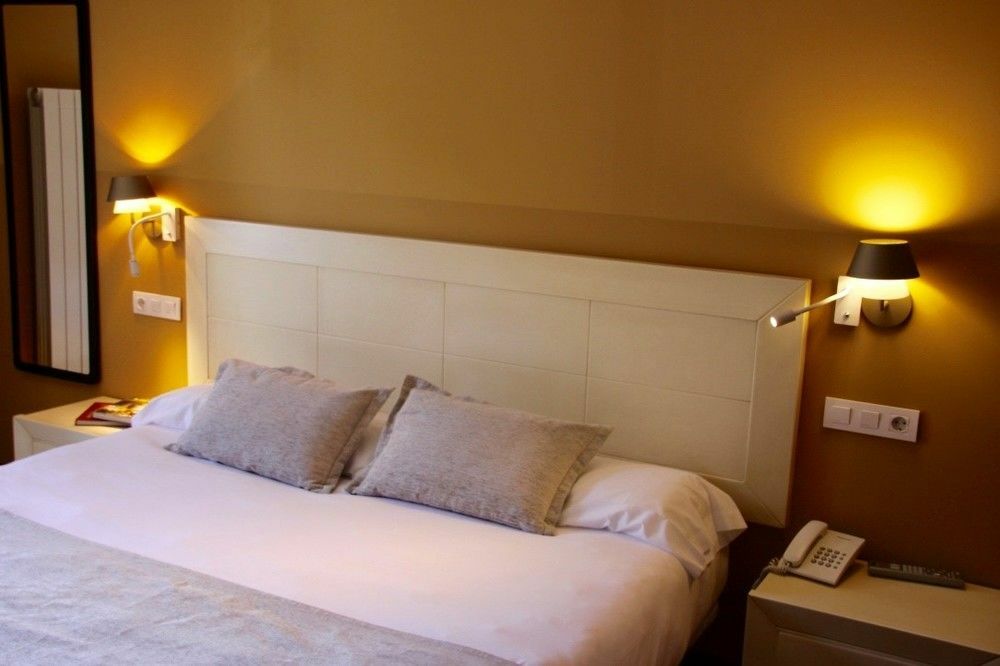 Apartahotel Tres Quinones Sallent de Gállego Εξωτερικό φωτογραφία
